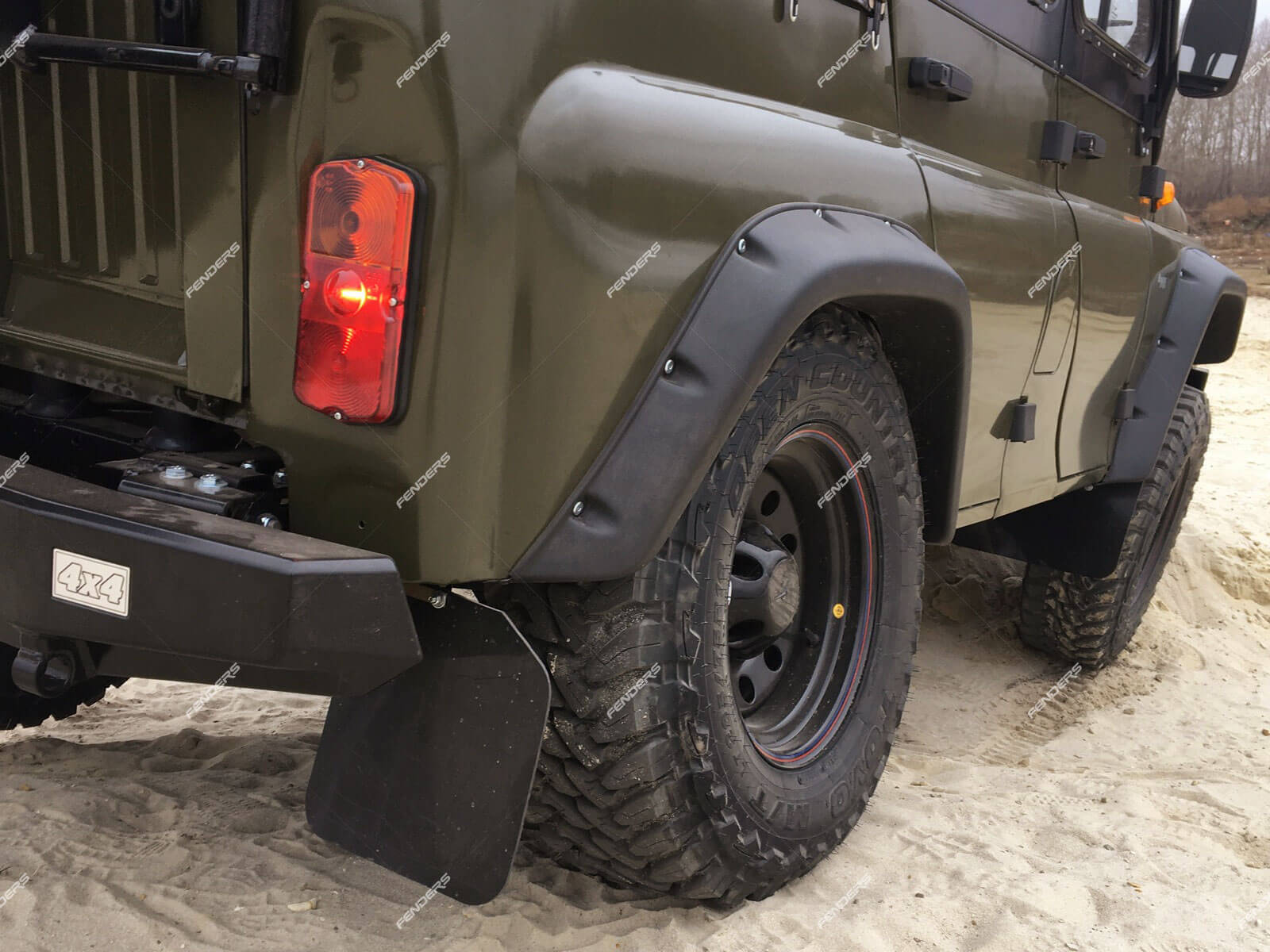 картинка Расширители колёсных арок FENDERS для УАЗ Хантер под нерезанные арки колёс
