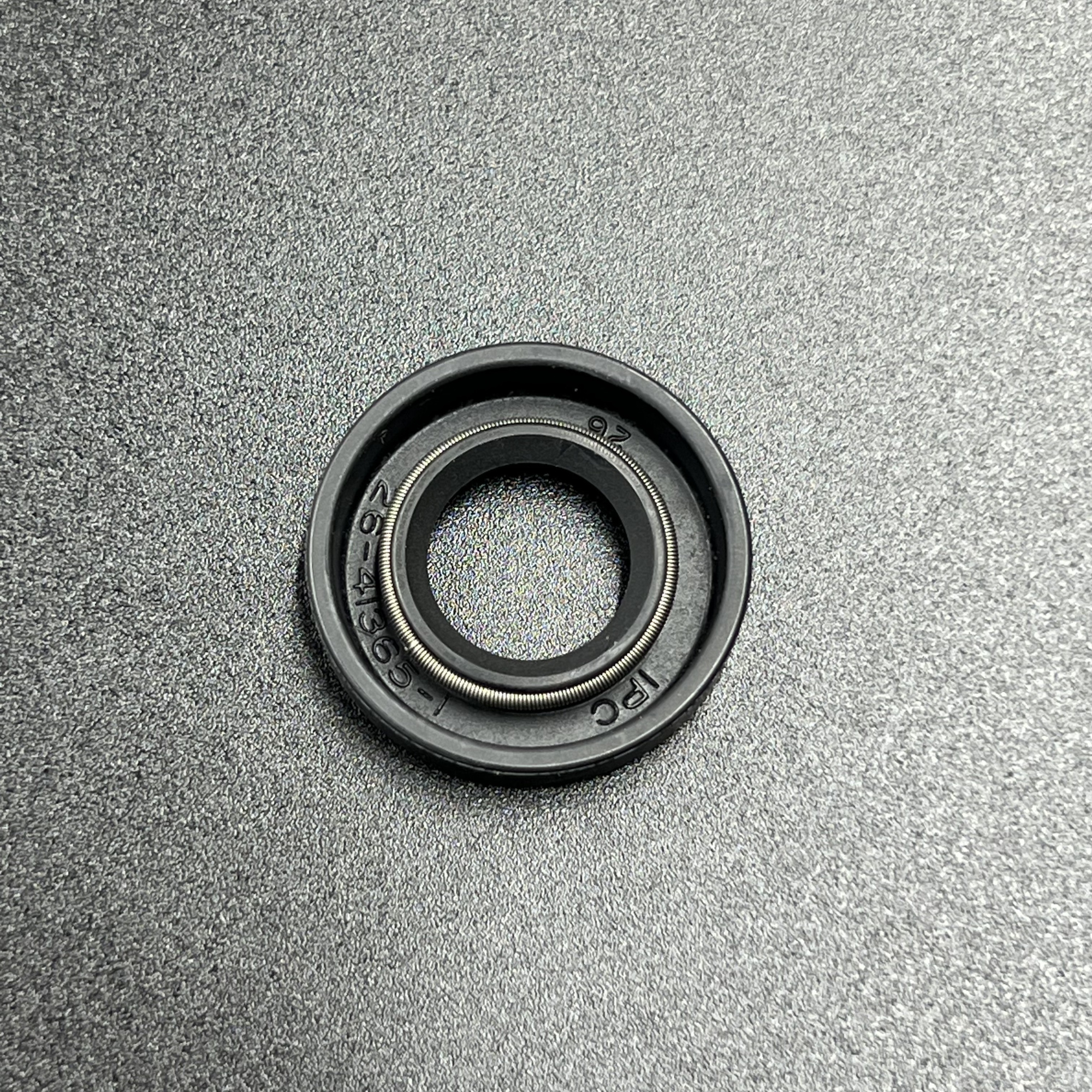 Сальник Mercury 6-15 (26-41365 1) (12x25x5) (Quicksilver)