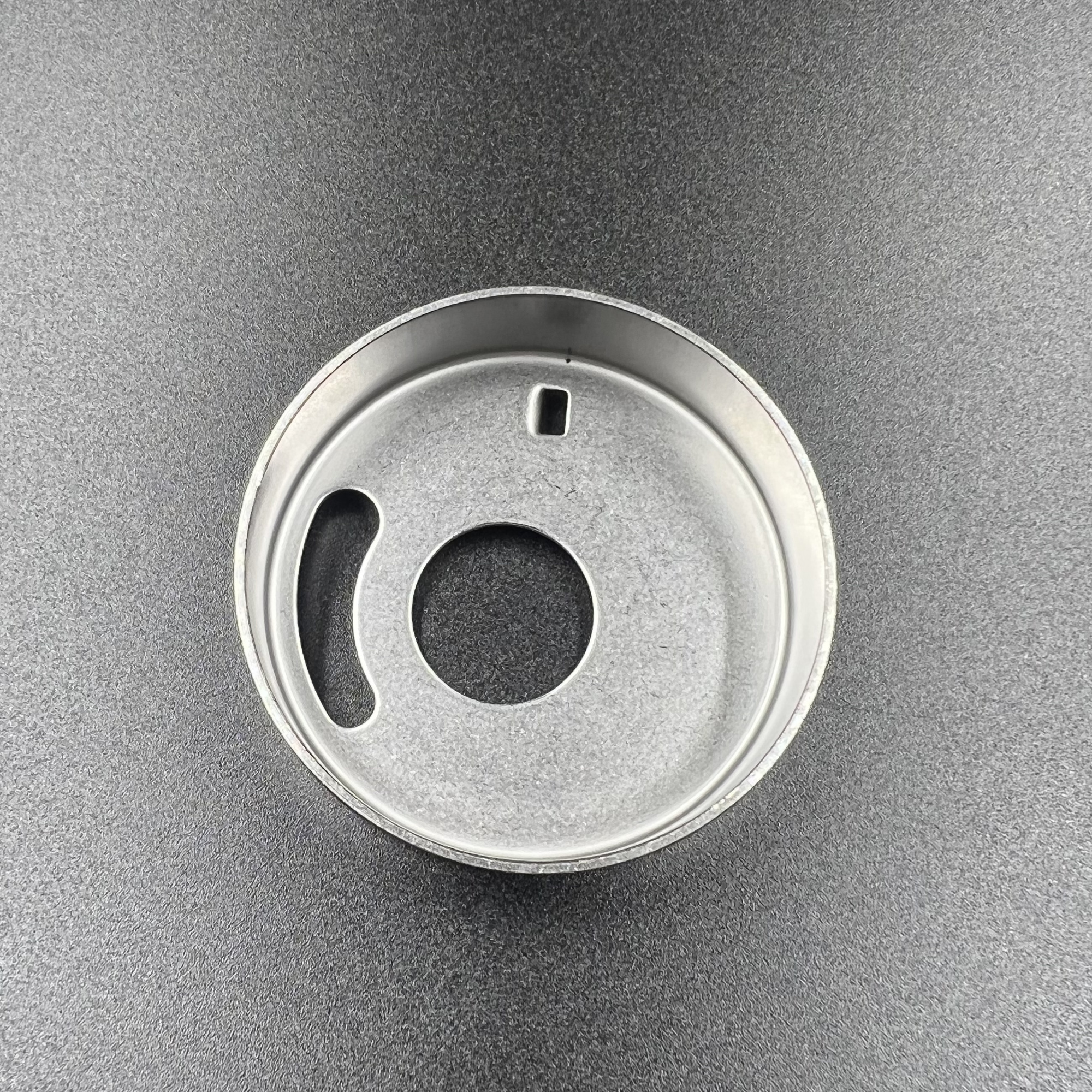 картинка Стакан помпы Suzuki DF25-30 (A) (17413-94L10) (Suzuki)