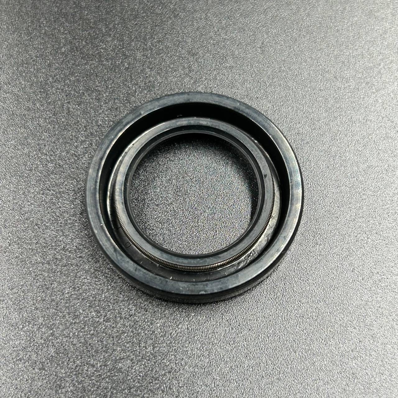 картинка Сальник Yamaha (93101-23070) (23x37x6) (Yamaha)
