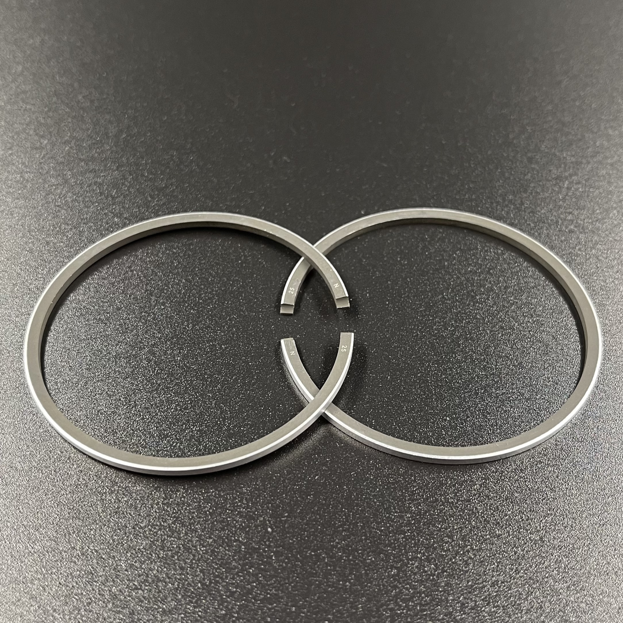 картинка Поршневой комплект Yamaha 30D (3 цил.) (0.25mm) (Omax)