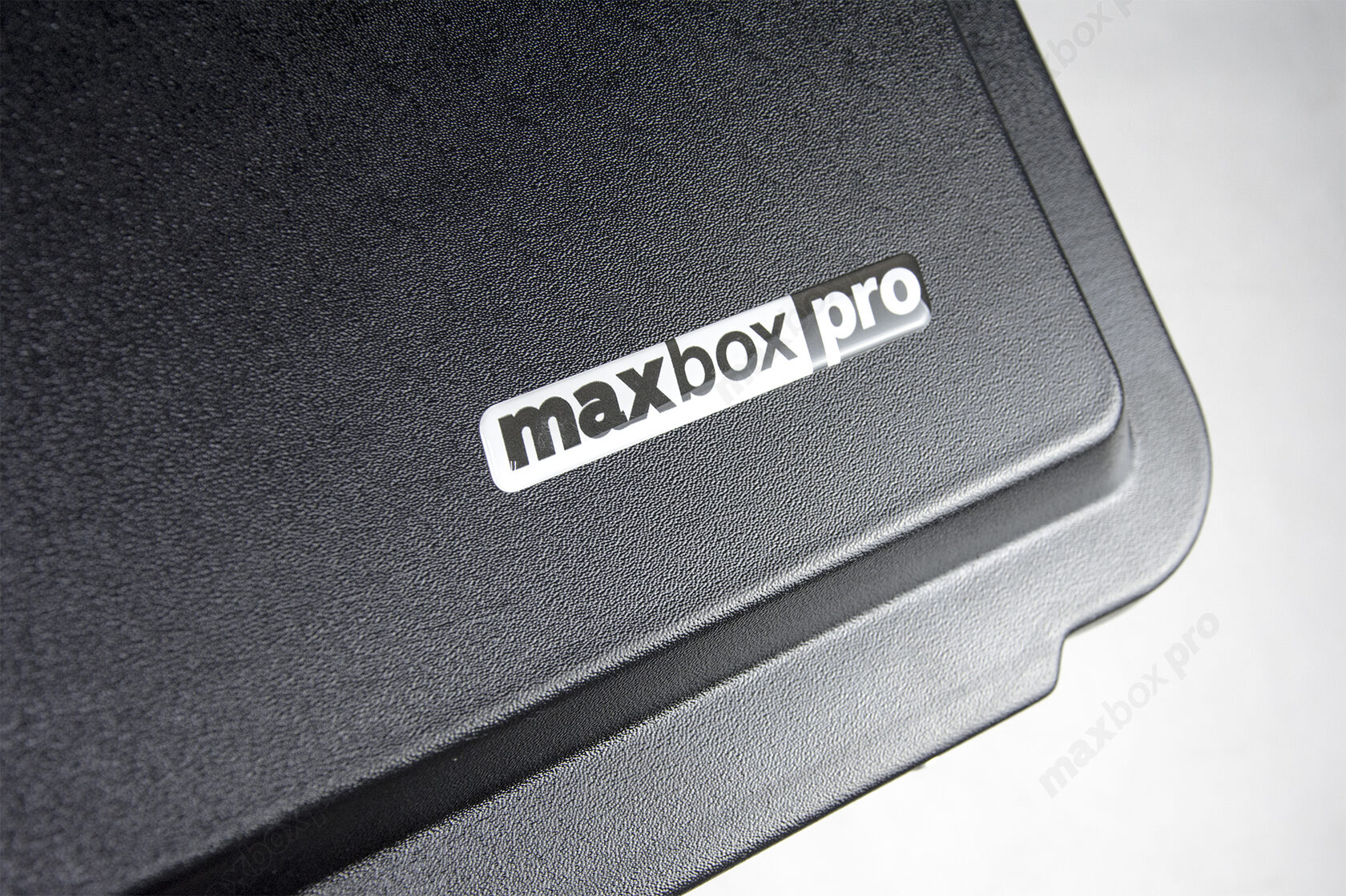 Ящик для грузовика MaxBox PRO 600 инструментальный (77 литров)
